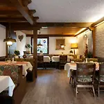 Petra Отель 3*