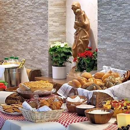 Petra 호텔 3*